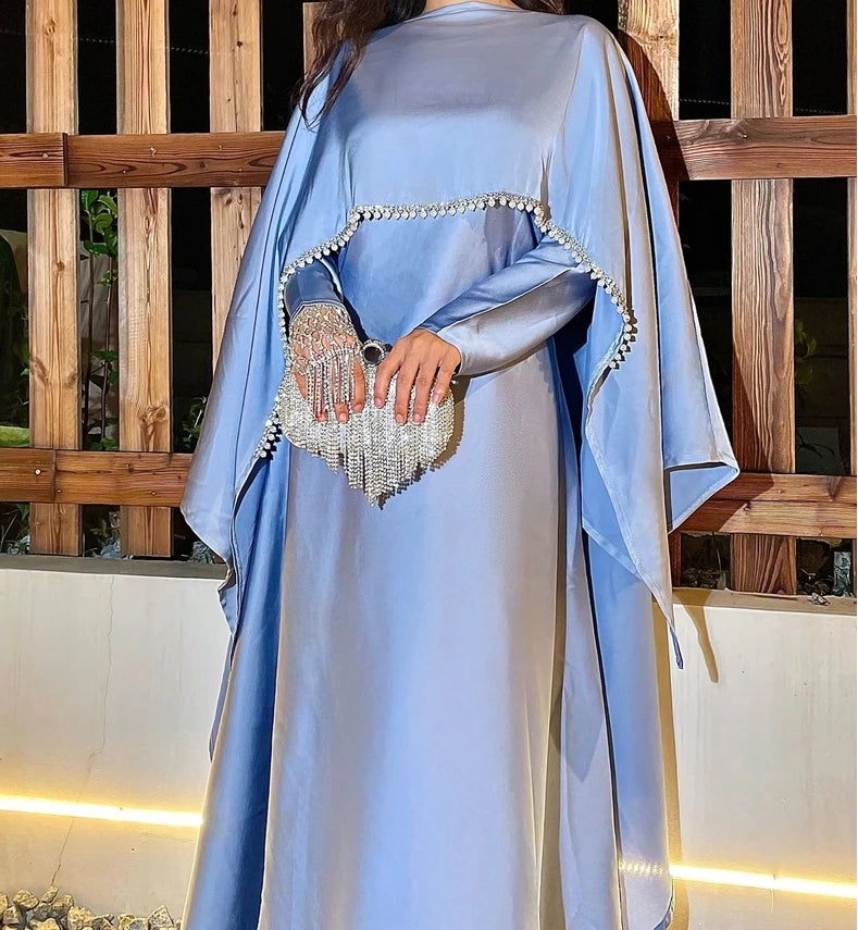 Abaya de luxe en satin avec perles