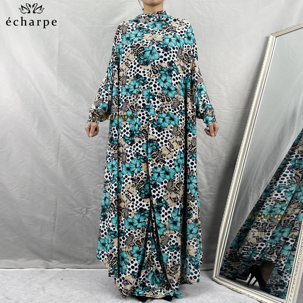 Abaya Longue Fleurie avec Hijab – Collection Élégance