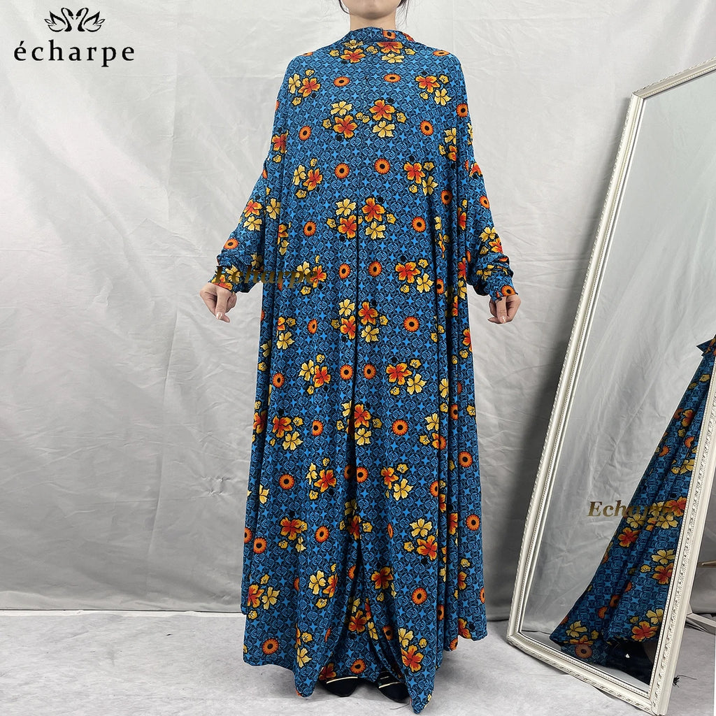 Abaya Longue Fleurie avec Hijab – Collection Élégance