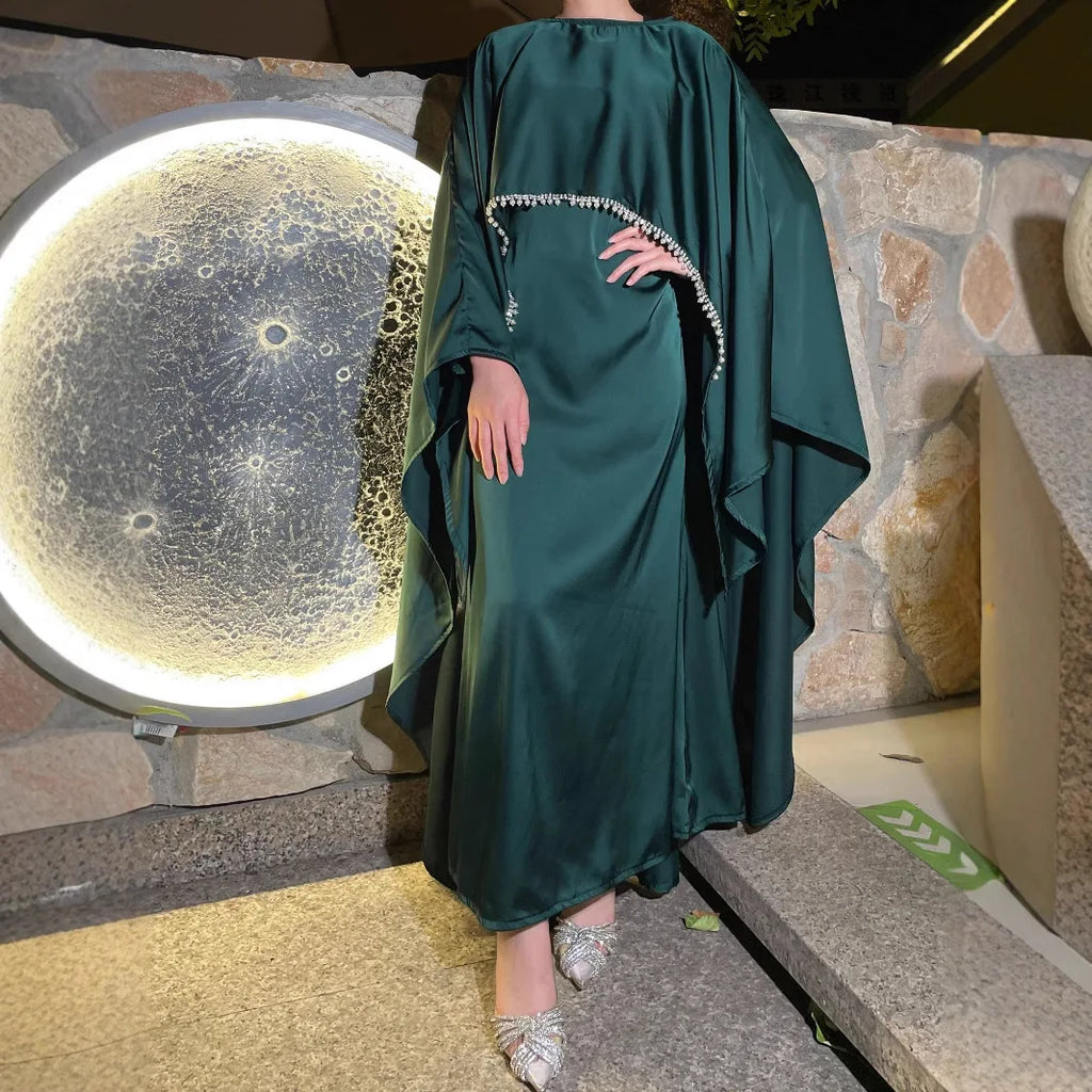 Abaya de luxe en satin avec perles