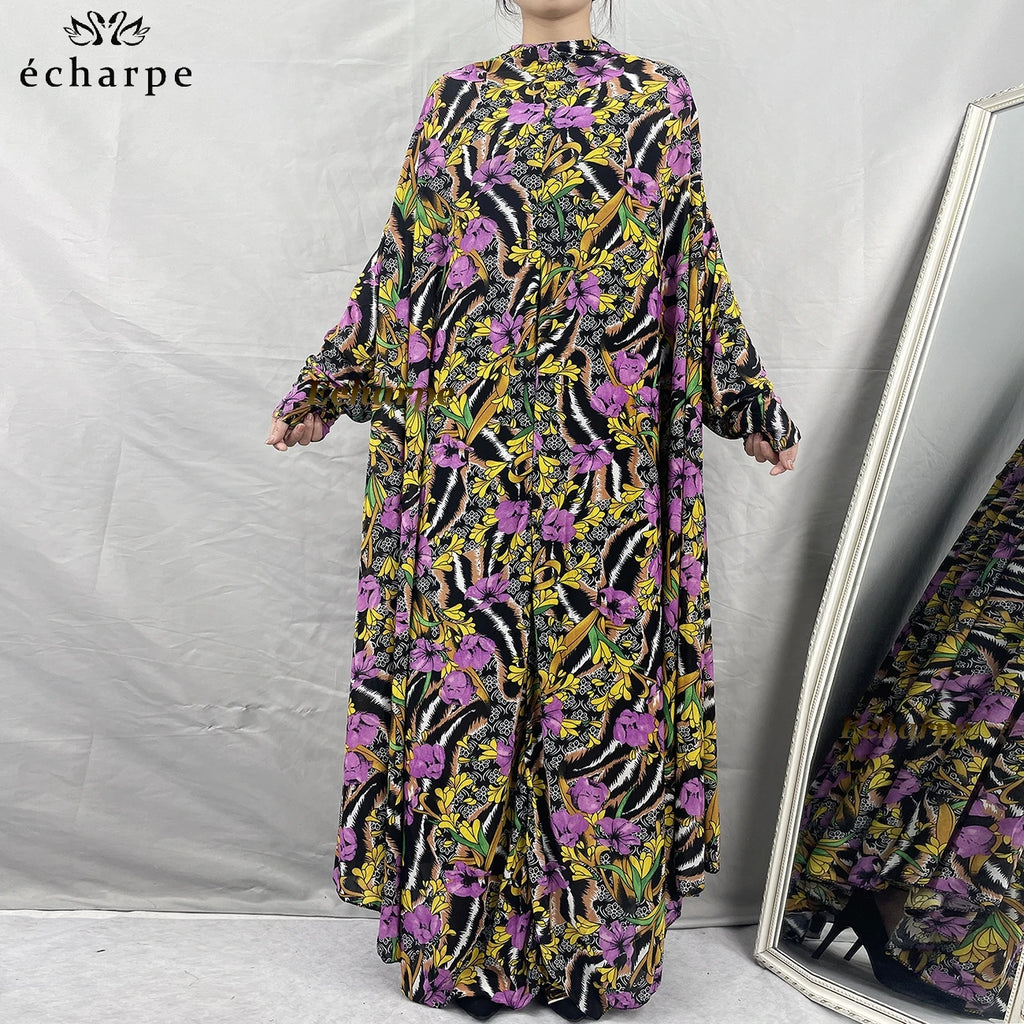 Abaya Longue Fleurie avec Hijab – Collection Élégance