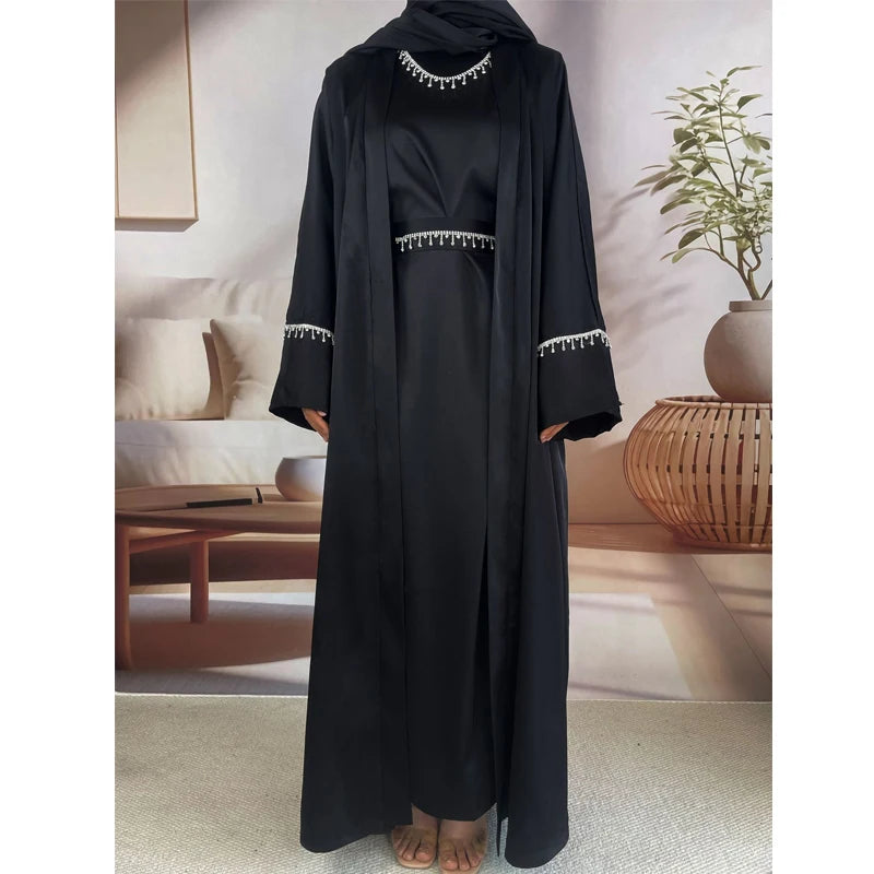 Abaya de luxe en satin - ensemble 6 piéces avec hijab et ceinture