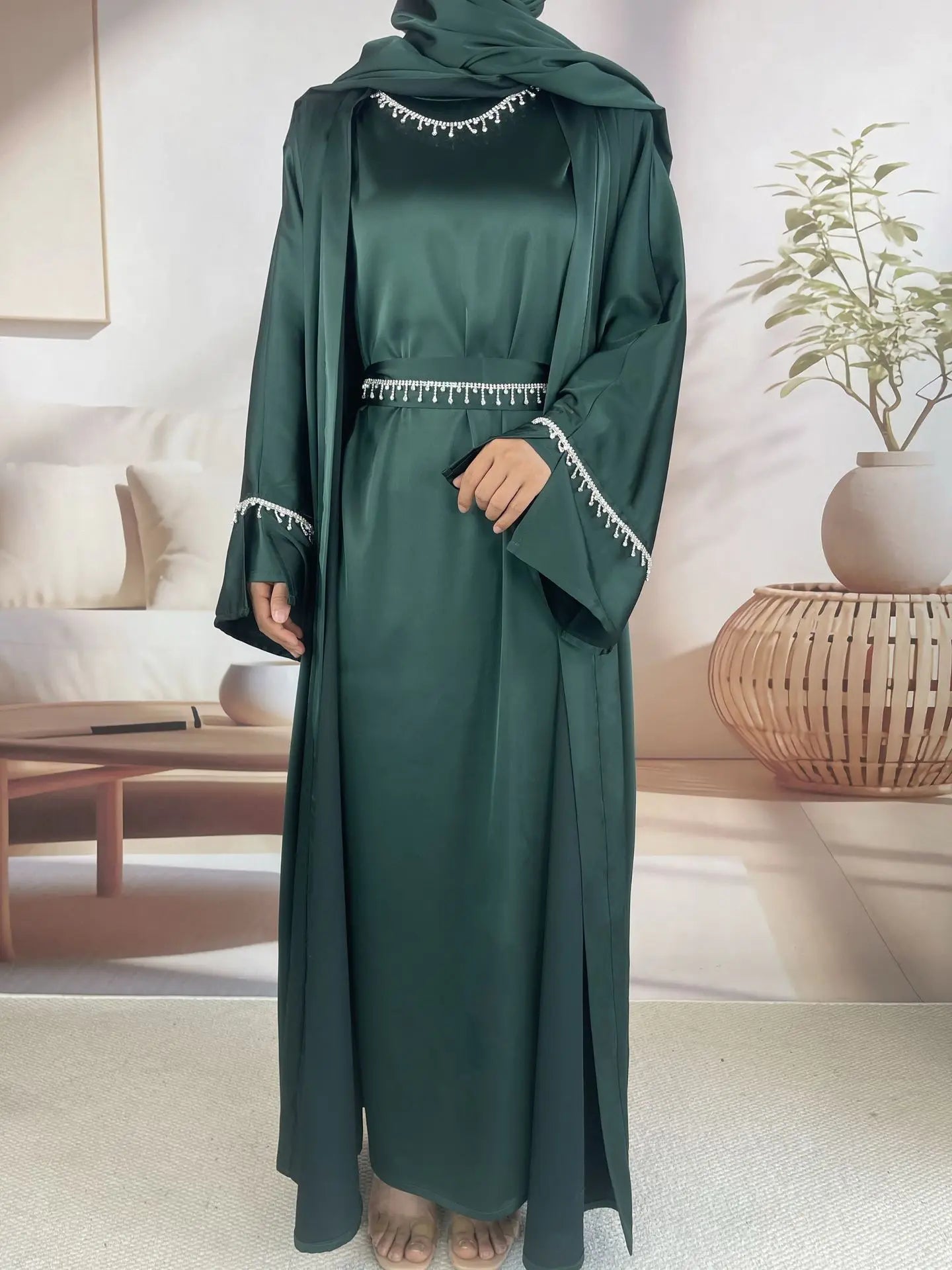 Abaya de luxe en satin - ensemble 6 piéces avec hijab et ceinture