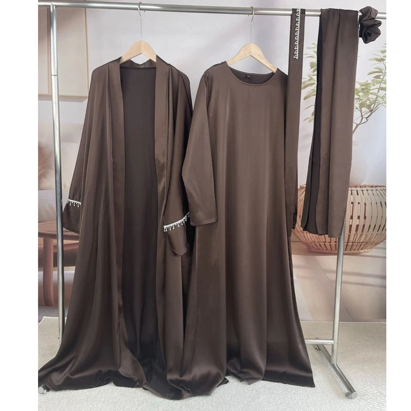Abaya de luxe en satin - ensemble 6 piéces avec hijab et ceinture