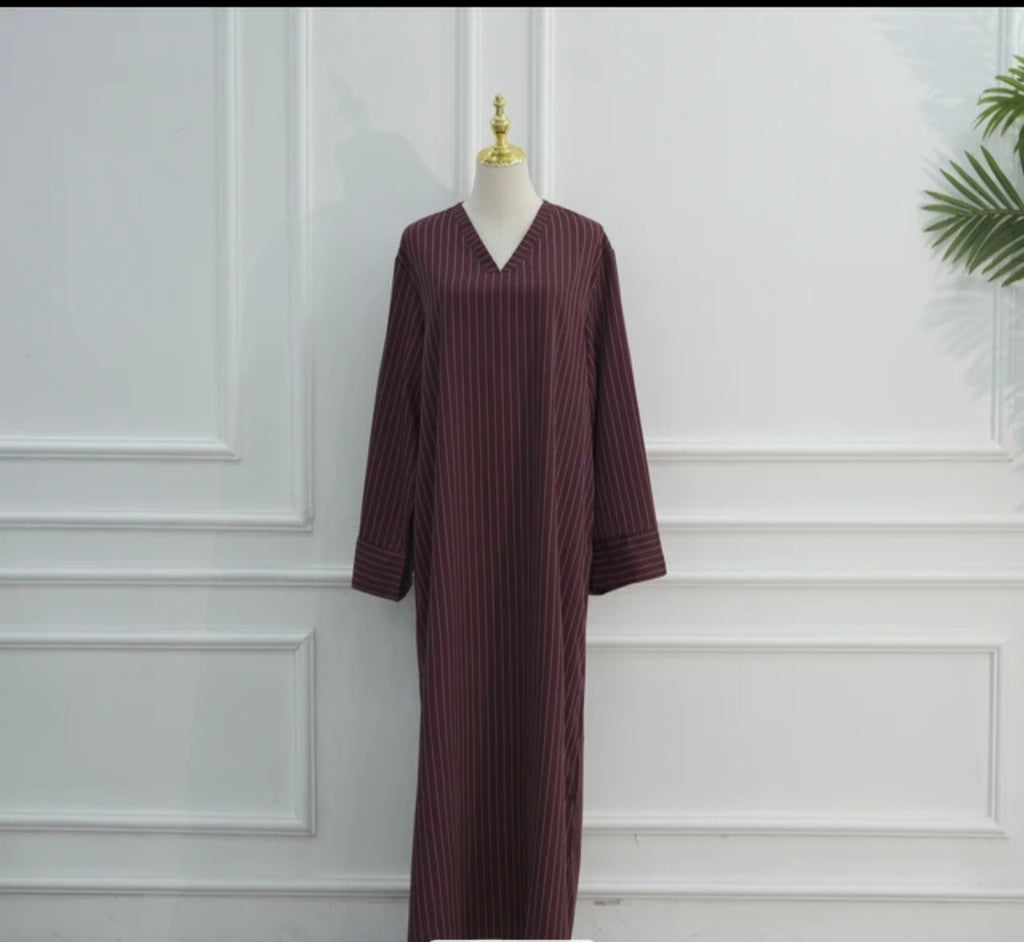Abaya Ample à Rayures  – Style Tailleur & Élégance Moderne